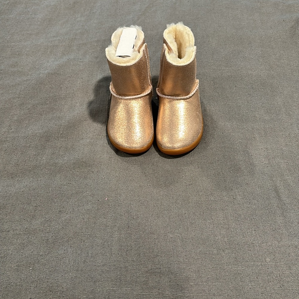 New with tag gold toddler uggs